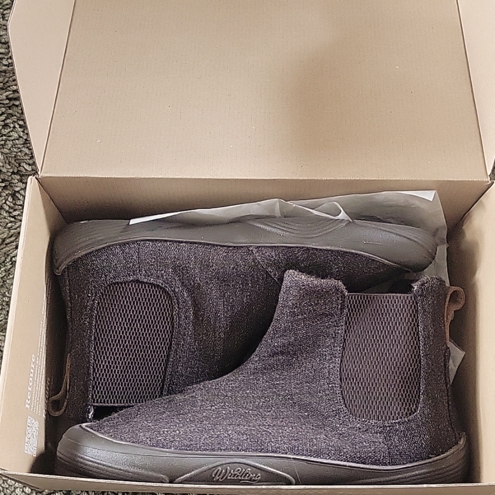 NWT Wildling Shoes Mens Wool Chelsea Boot